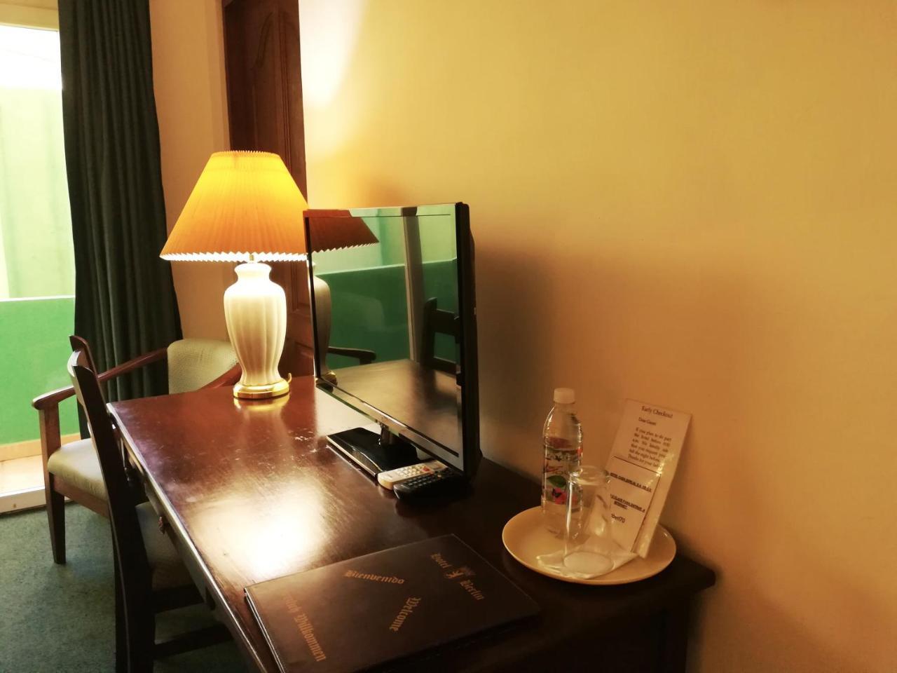 Hotel Berlin ซานซัลวาดอร์ ภายนอก รูปภาพ